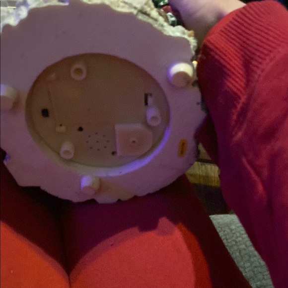 Festive Snow Globe with Figurines - Picture 6 of 6